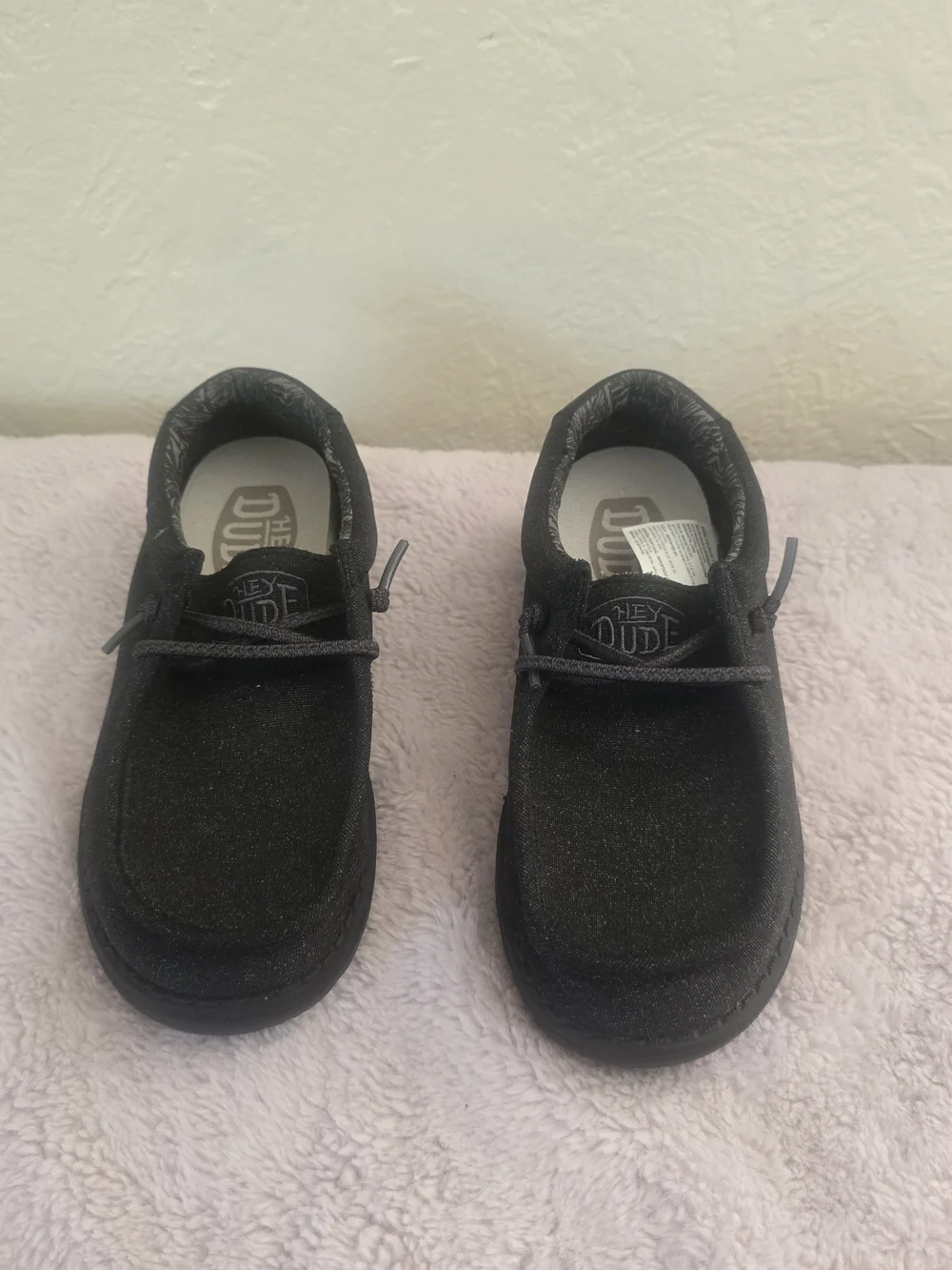 Hey Dude Wally Youth Unisex Loafers - Basic Black - Size 3 Big Boys